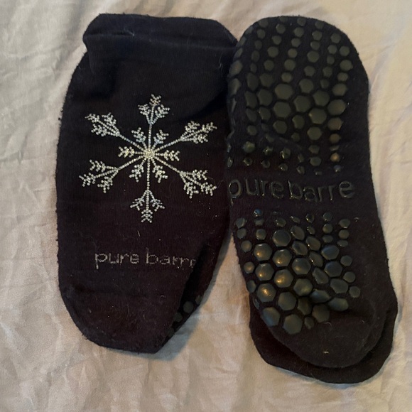 Pure Barre Black Socks with Snowflake Pattern - Picture 1 of 1